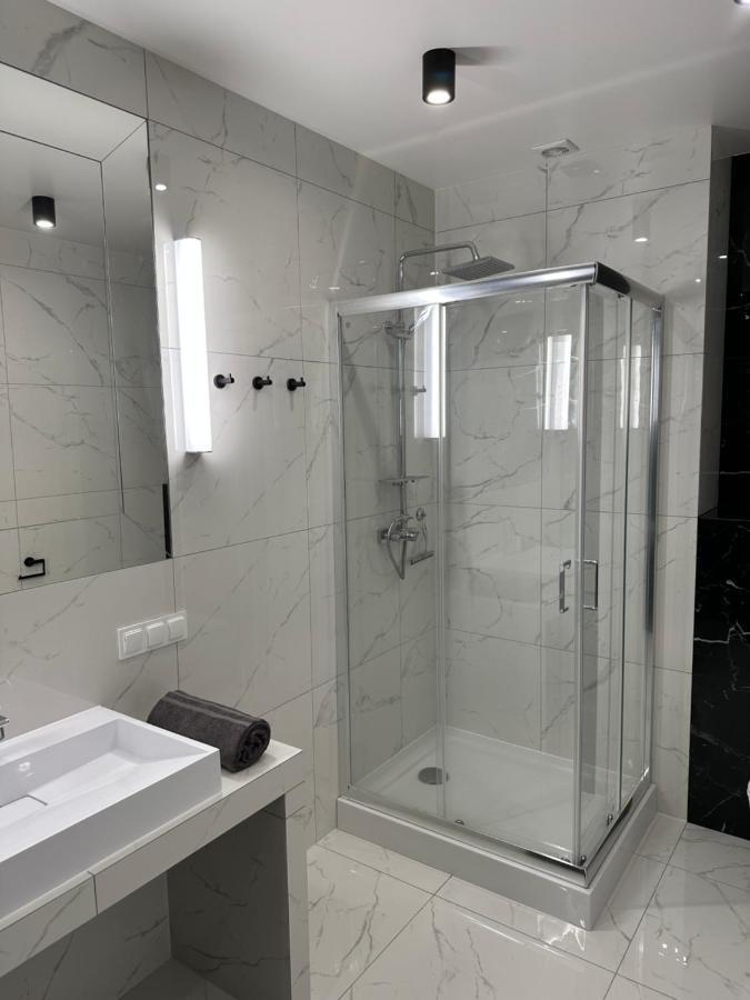 Glamroom